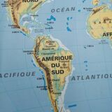 Old school MDI map: The world, political planisphere and relief.