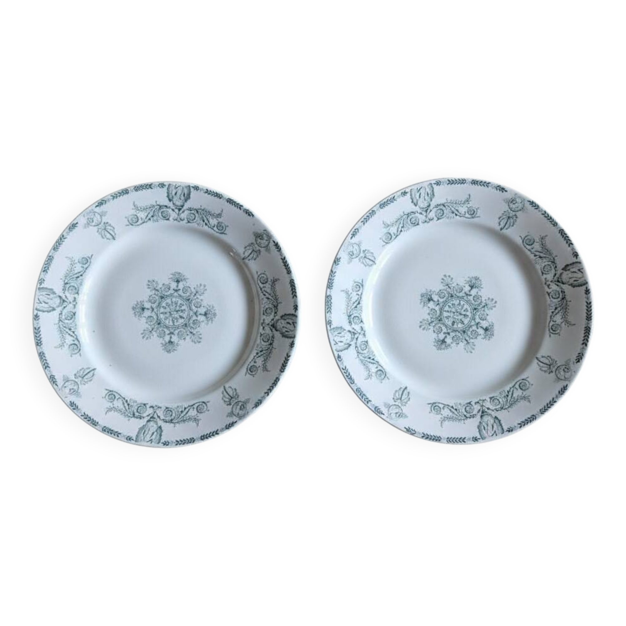 Paire de plats à mignardises anciens en faïence de Lunéville