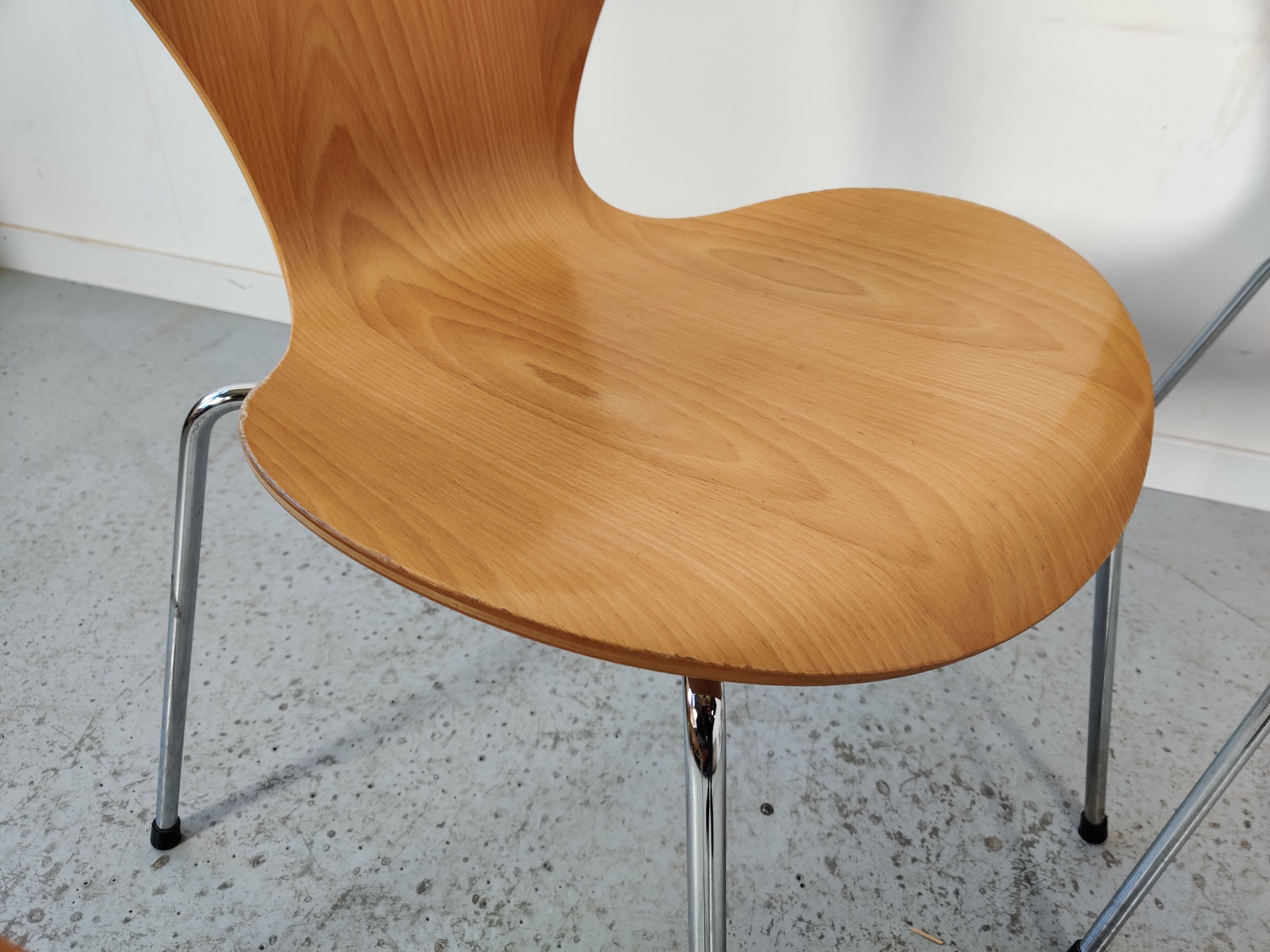 6 chairs series 7 by Arne Jacobsen for Fritz Hansen