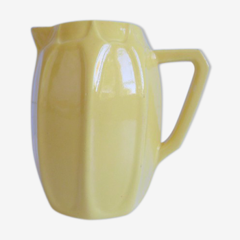 Yellow Pitcher St Clement