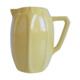 Yellow Pitcher St Clement