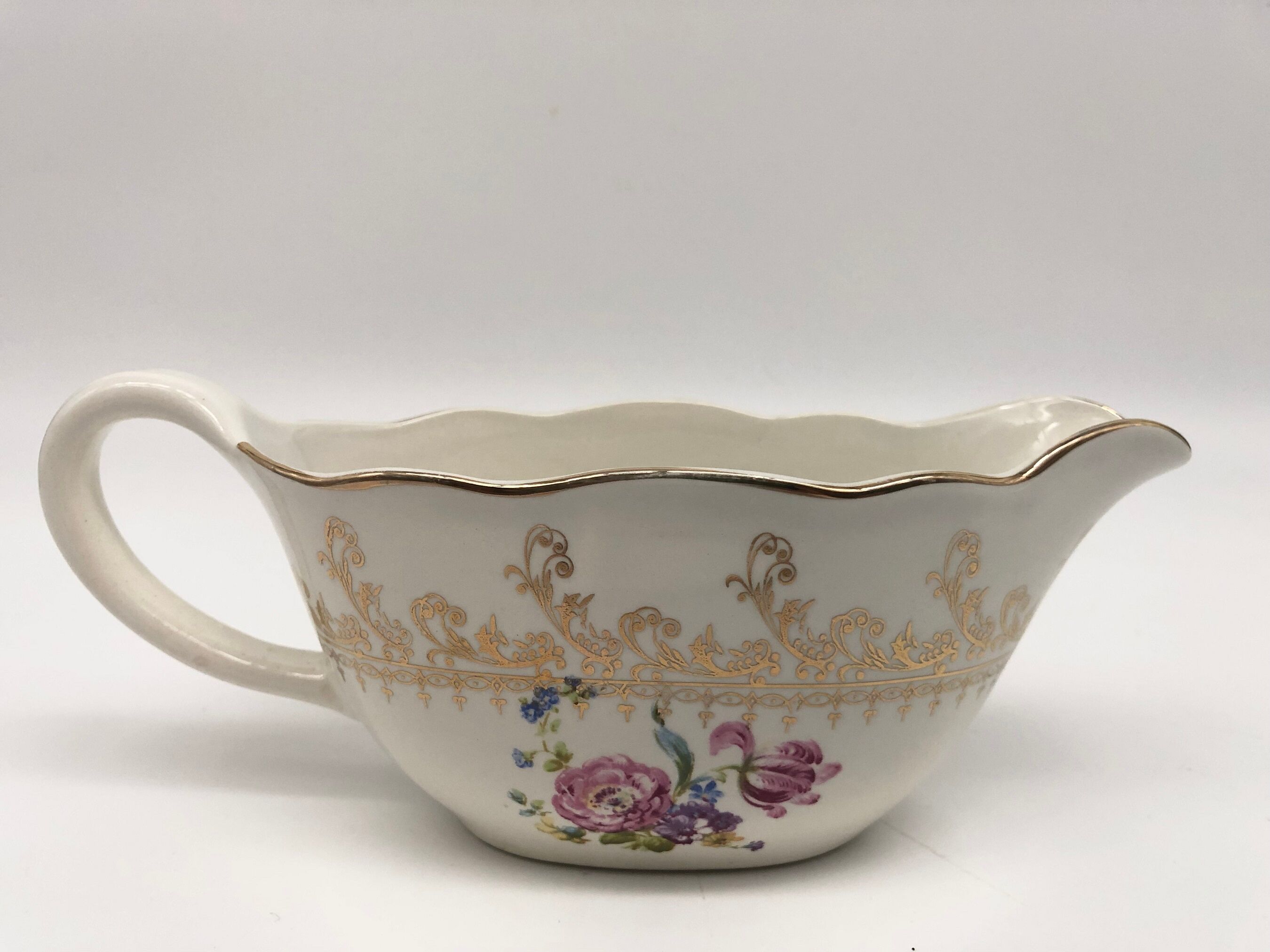 Saucière, "Digoin Sarreguemines" model Arabesques