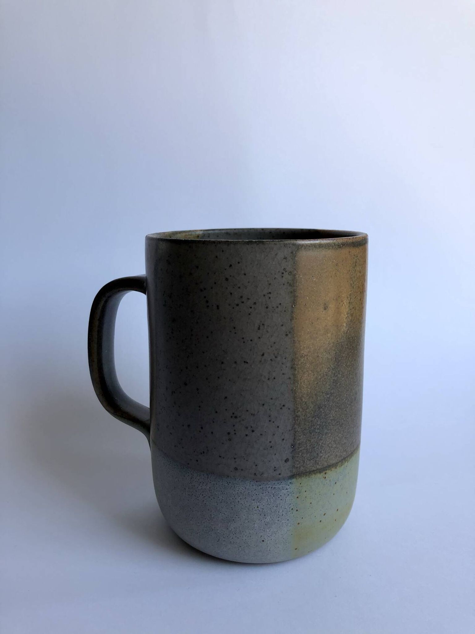 Tasse en grès fait main