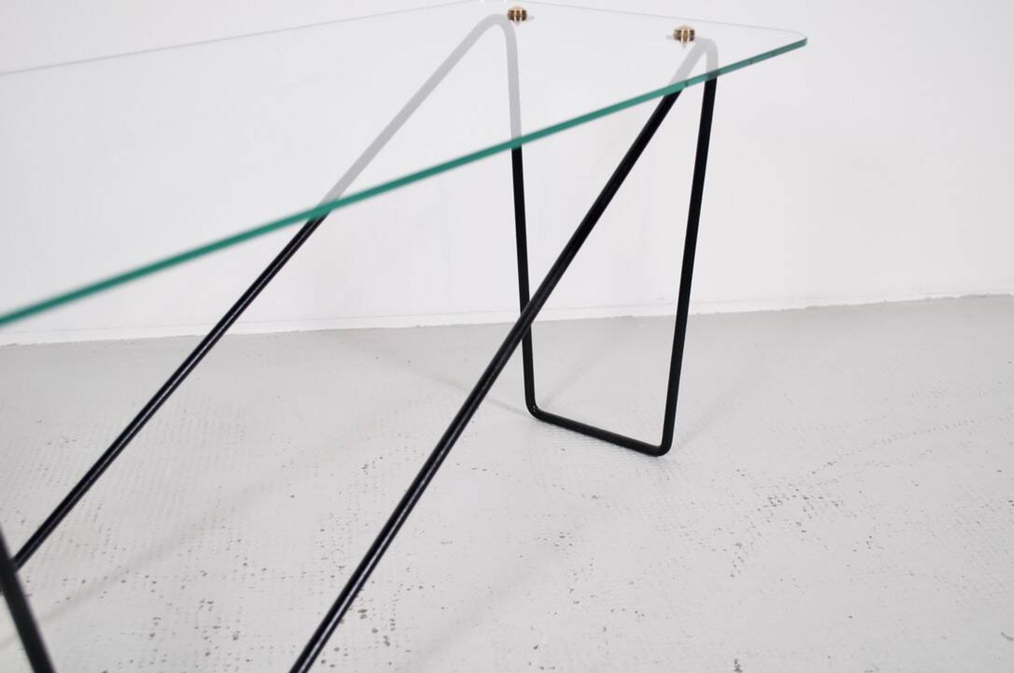 Table basse verre et acier années 50' forme libre