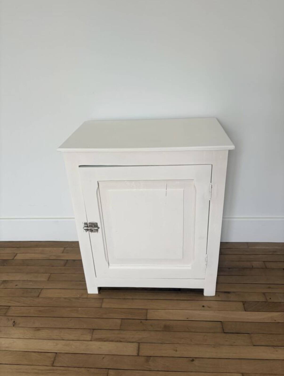 Vintage Parisian sideboard 260215