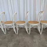 Ensemble de 6 chaises de salle à manger vintage de style Thonet : bois blanc et assise en cannage.