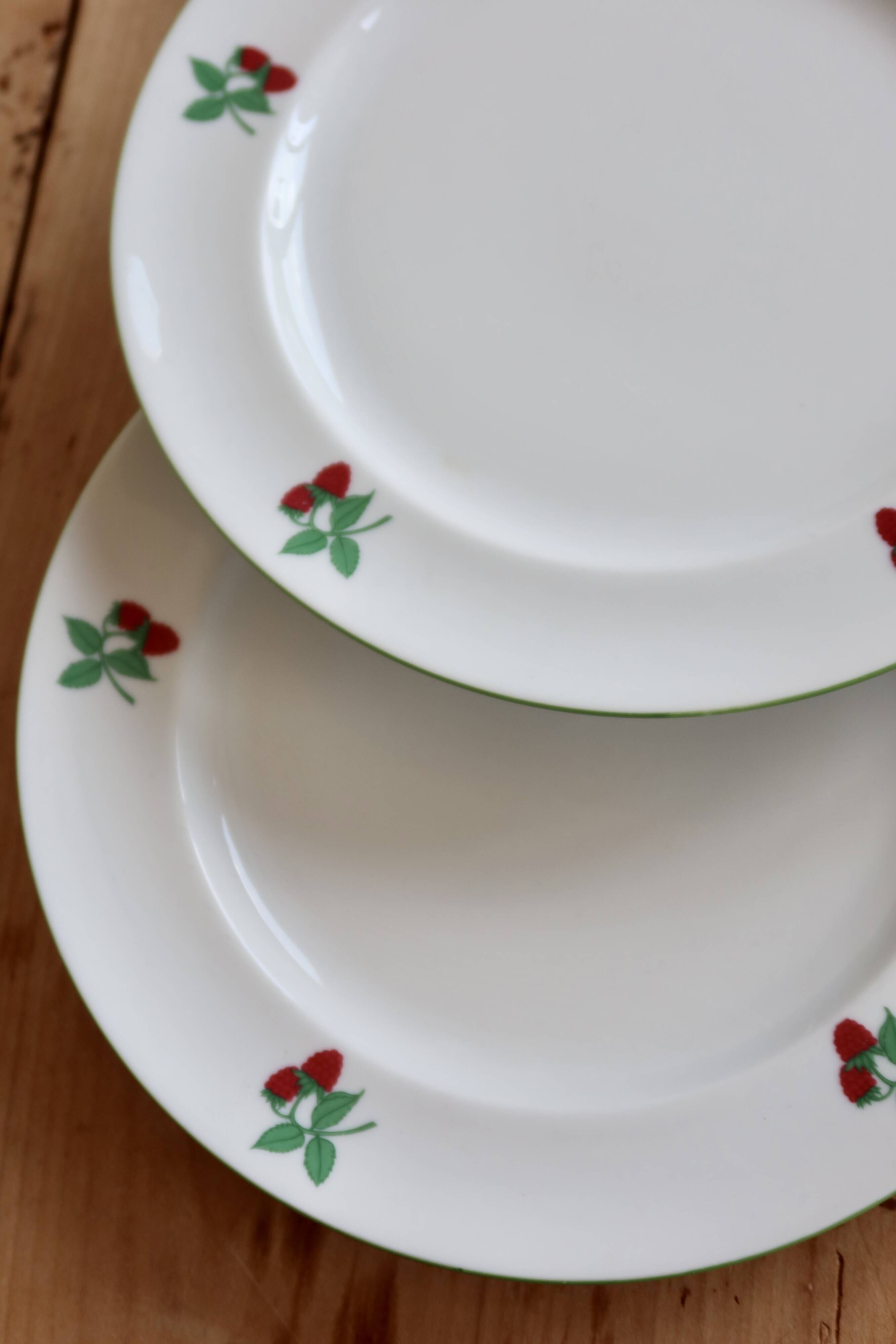 6 vintage dessert plates porcelain Table et Couleurs Raspberry model