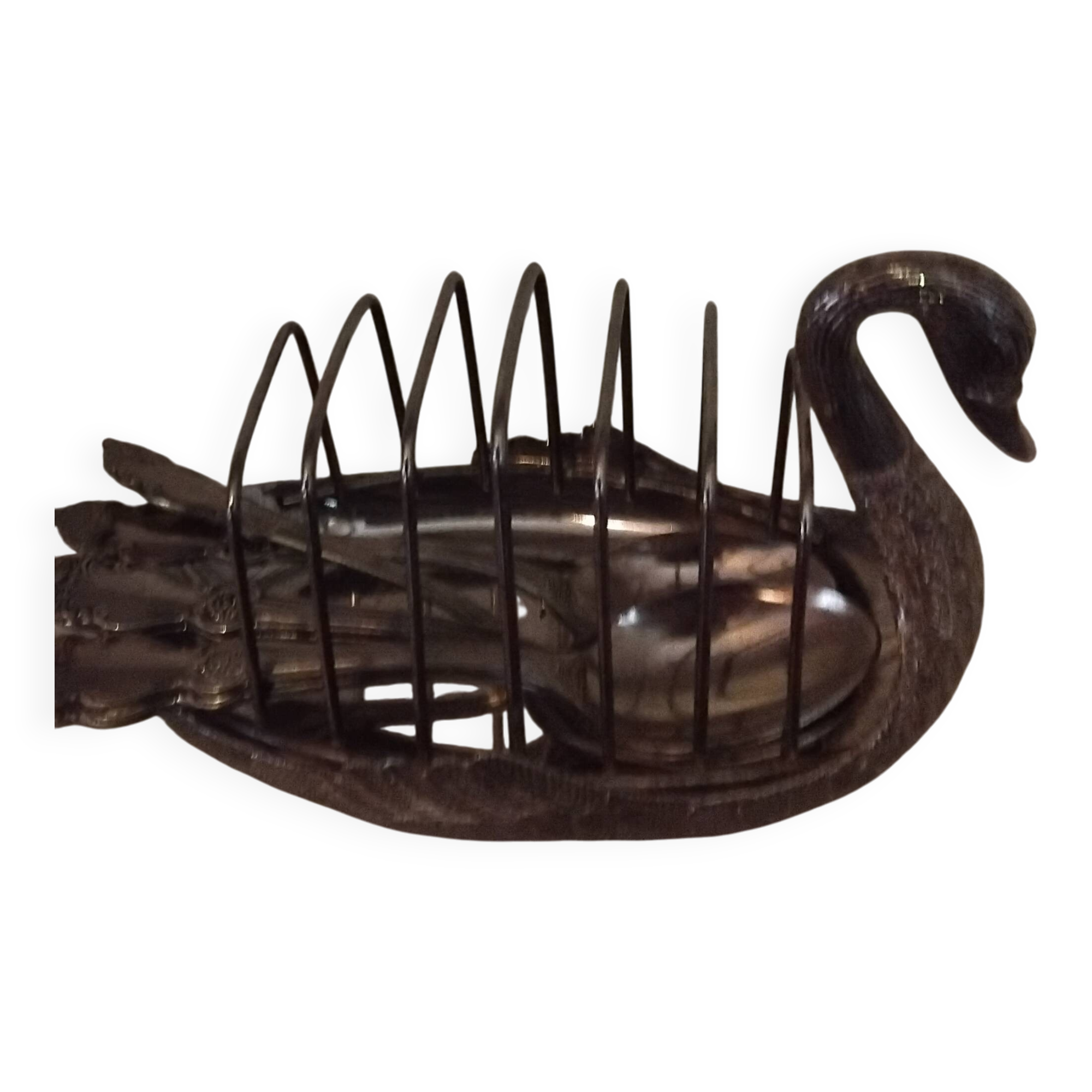 Service a toast with 6 silver-plated spoons.