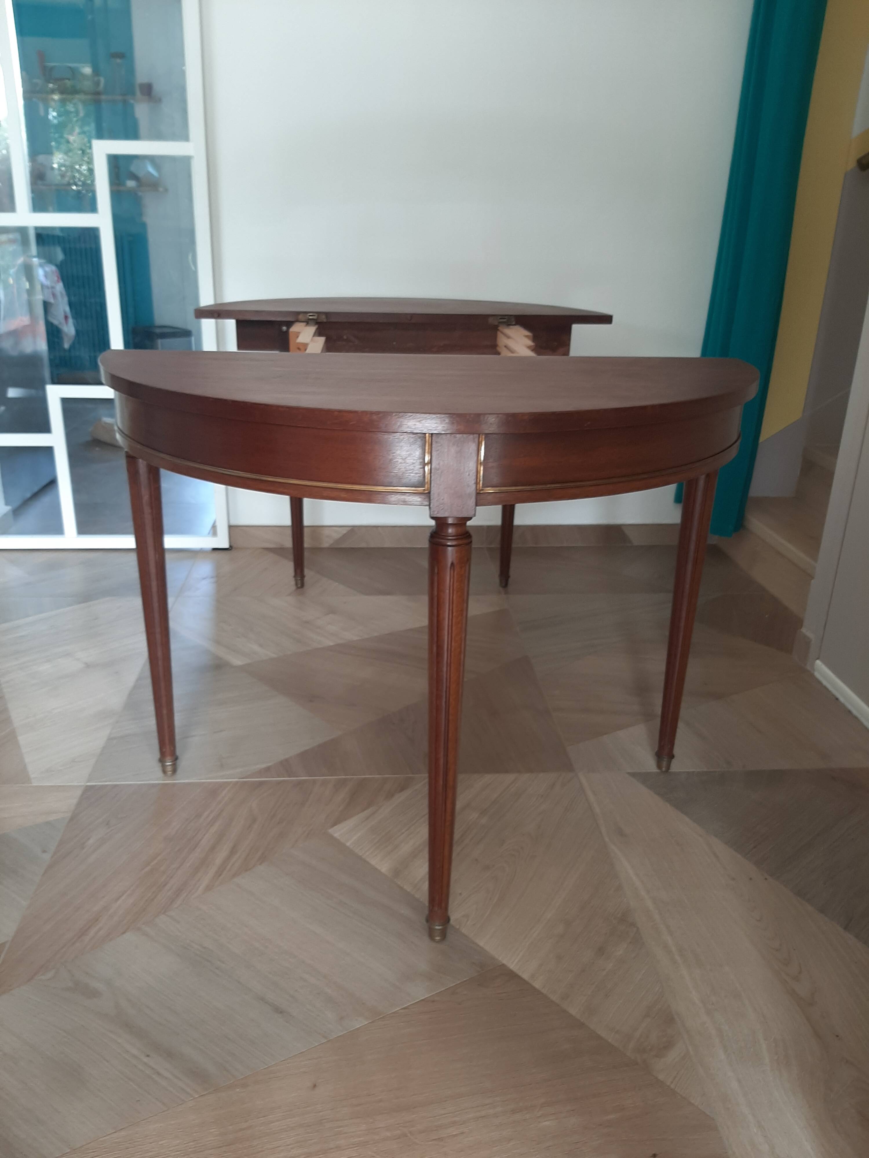Console / Round half-moon table - 5 feet - Louis XVI style - mahogany color - Extendable