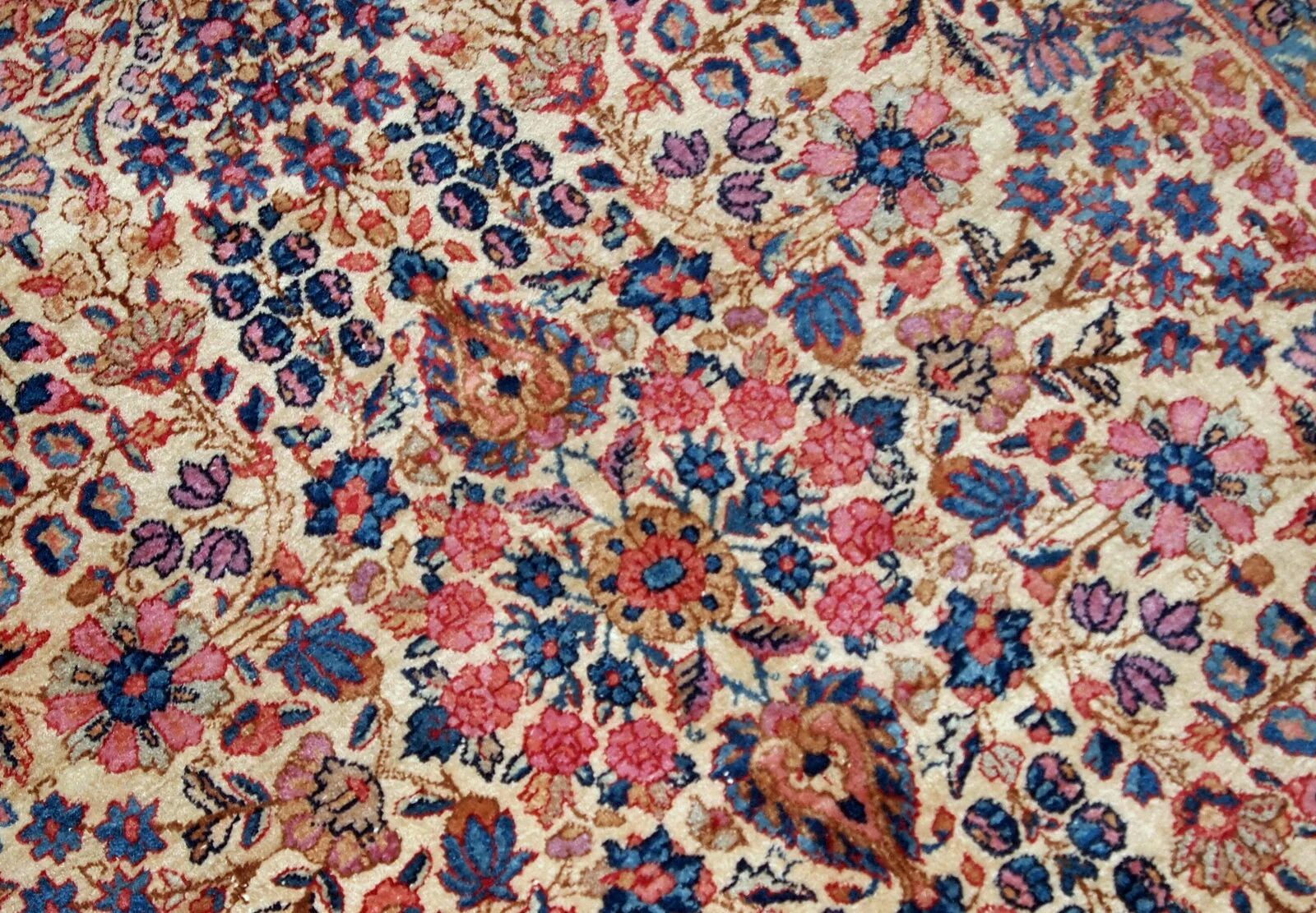 Handmade antique Persian Kerman rug 128cm x 210cm 1920s