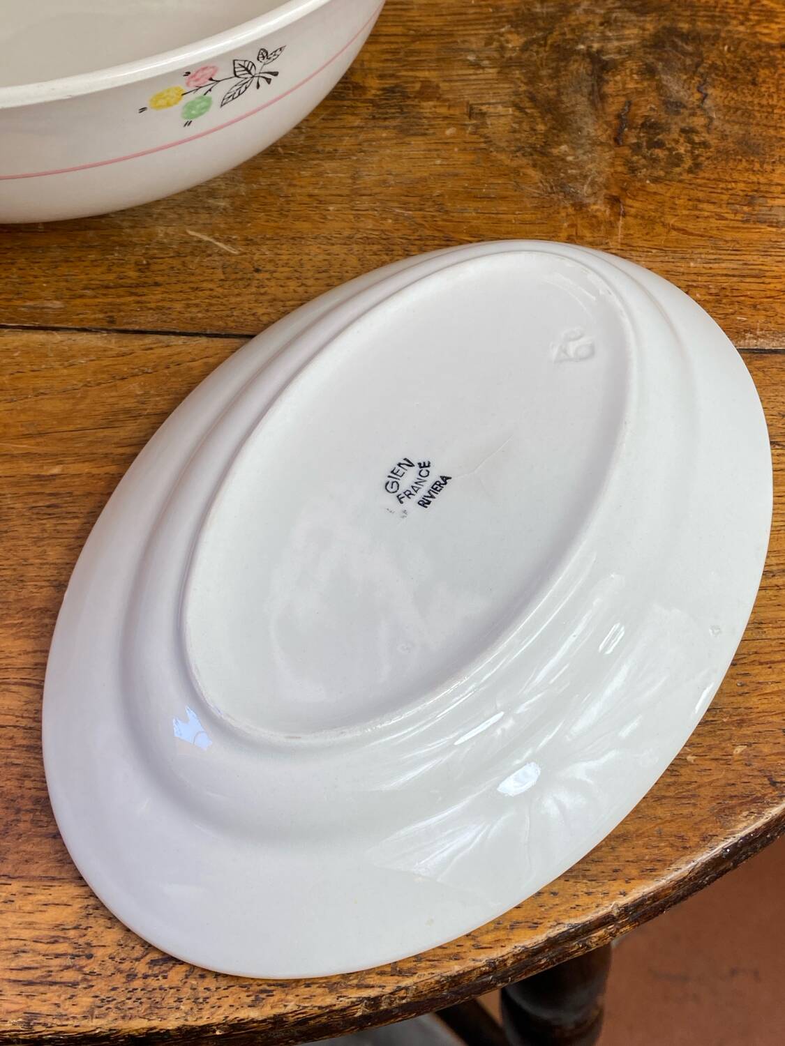 Porcelain salad bowl, Gien