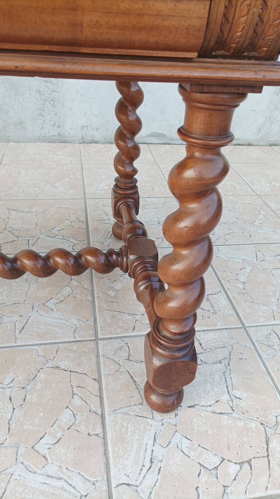 Louis XIII desk in walnut