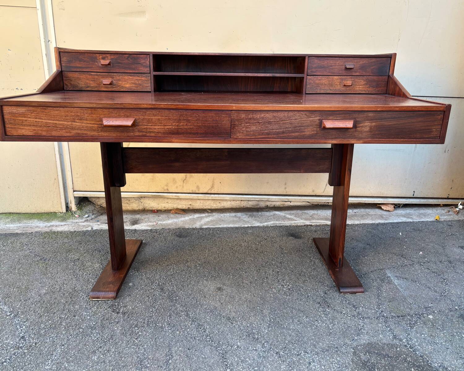 Bureau en palissandre années 60