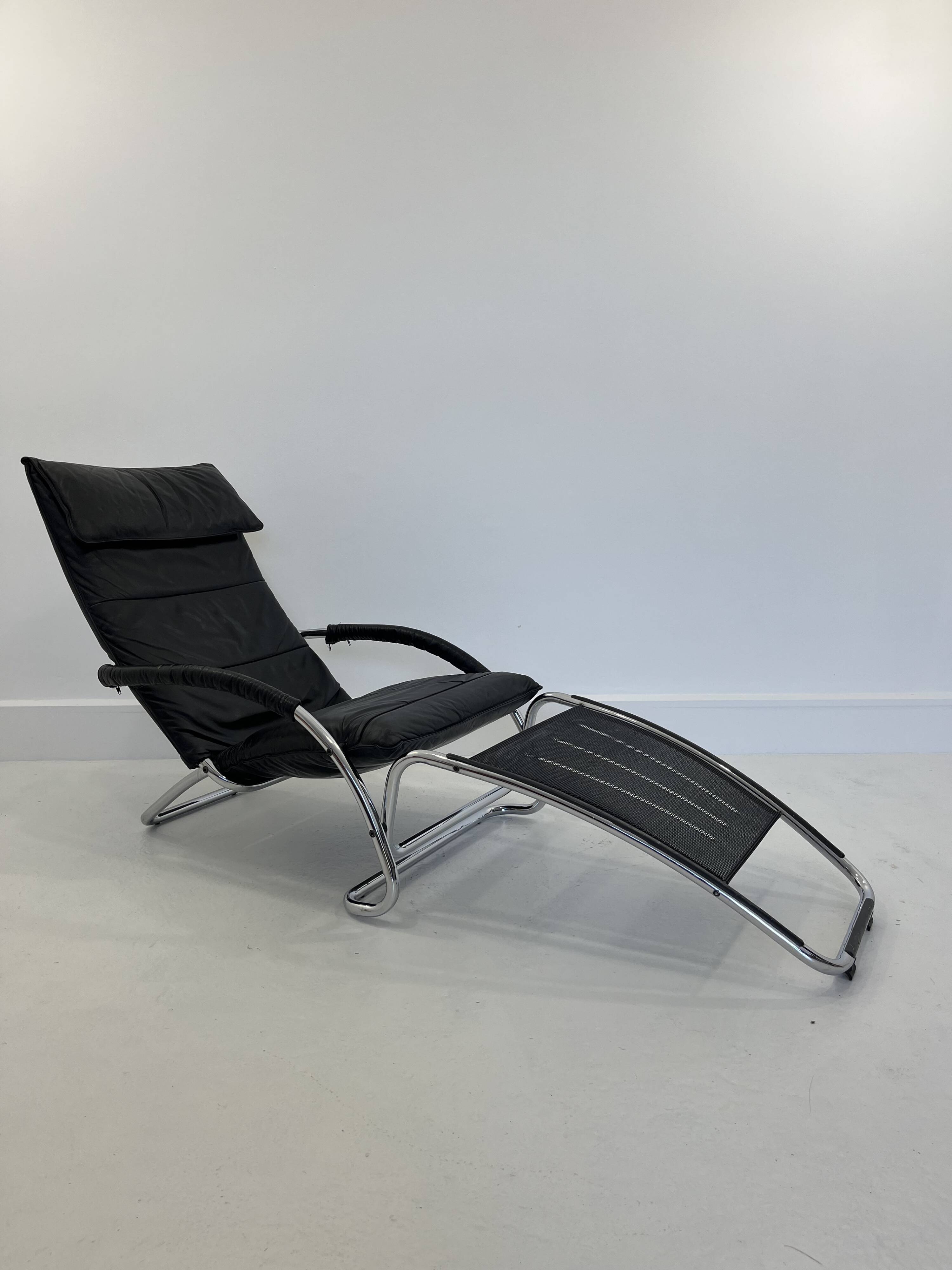 Fauteuil à bascule en cuir par Jochen Hoffman, années 1990