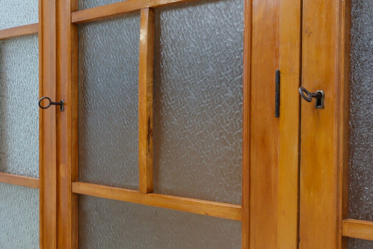 Vintage storage cabinet credenza Italy 1940s