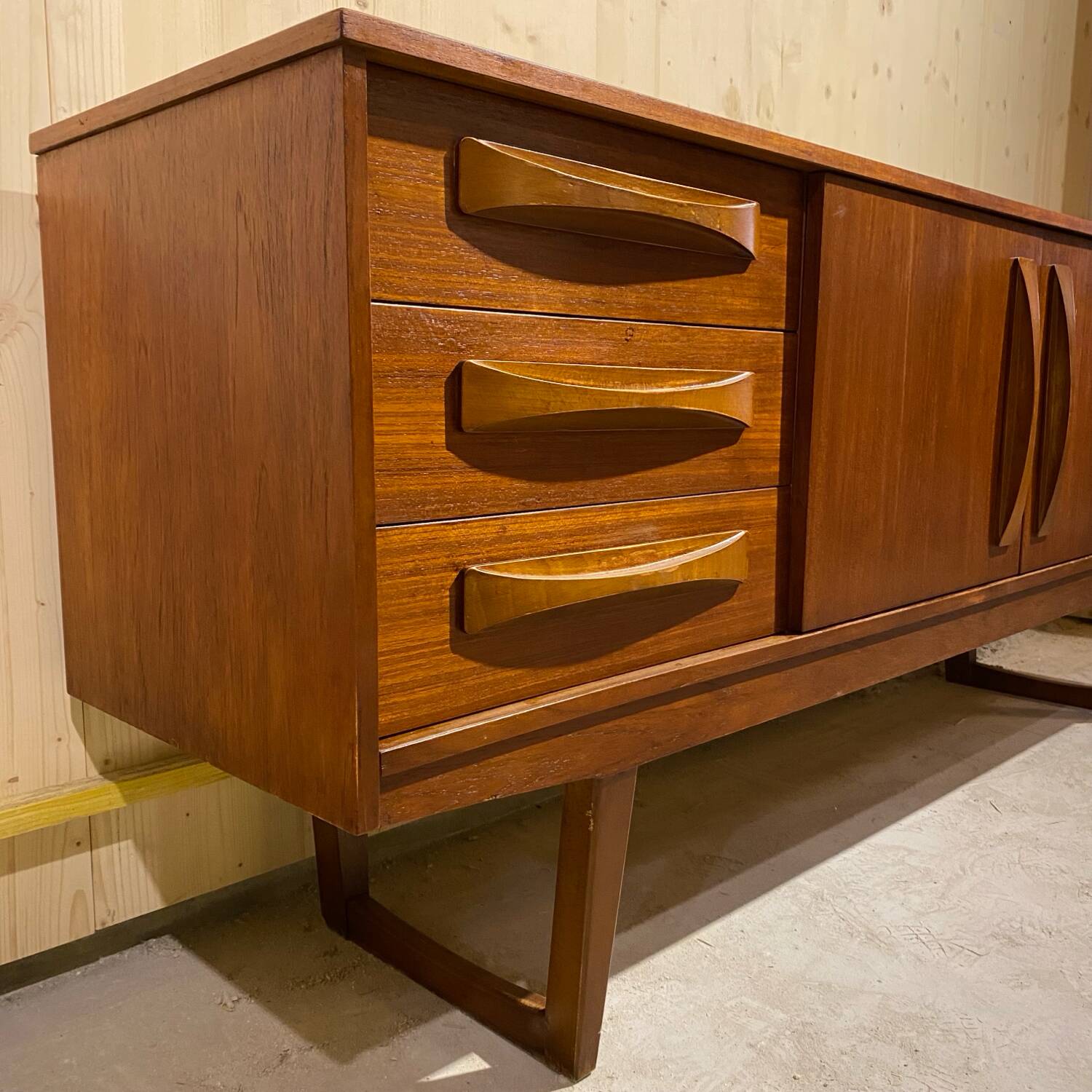 Sideboard