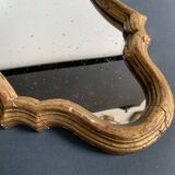 Miroir ancien en bois doré à la feuille, au mercure 19e siècle