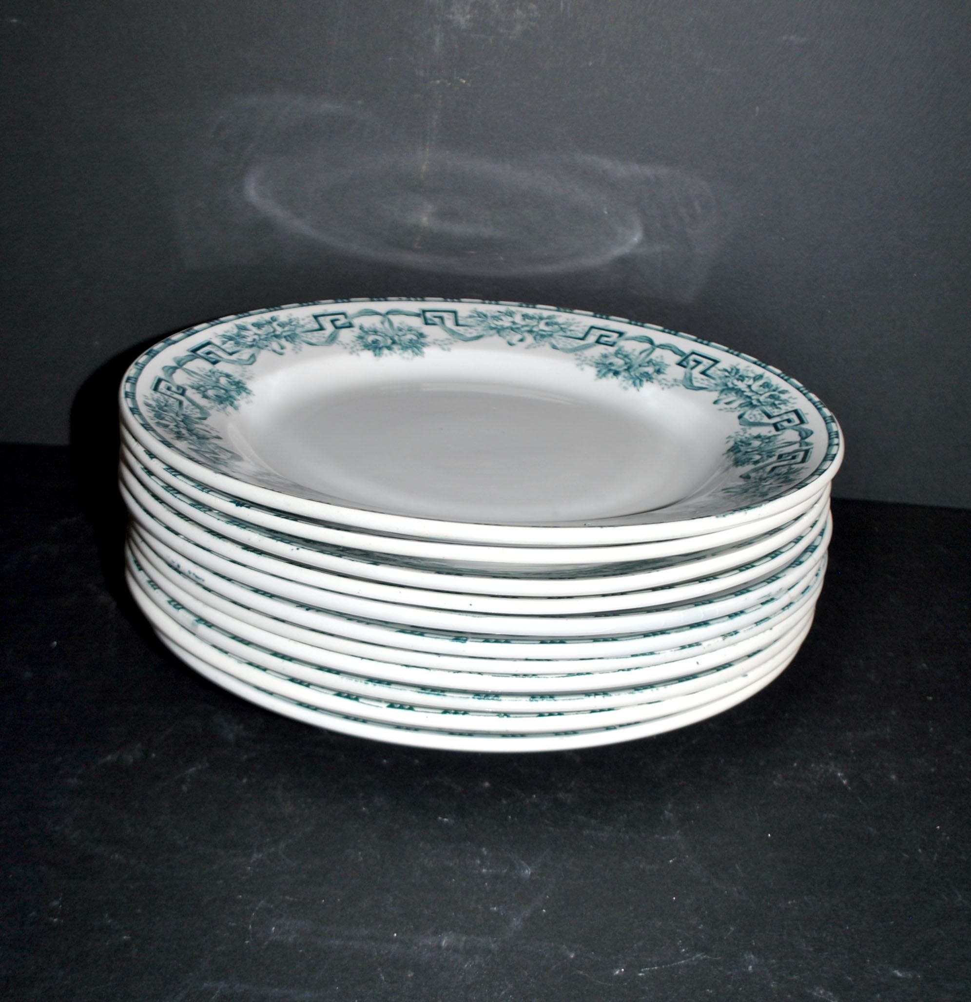 Moulin des Loups & Hamage set of 11 flat plates Ancient Athens in earthenware 1900