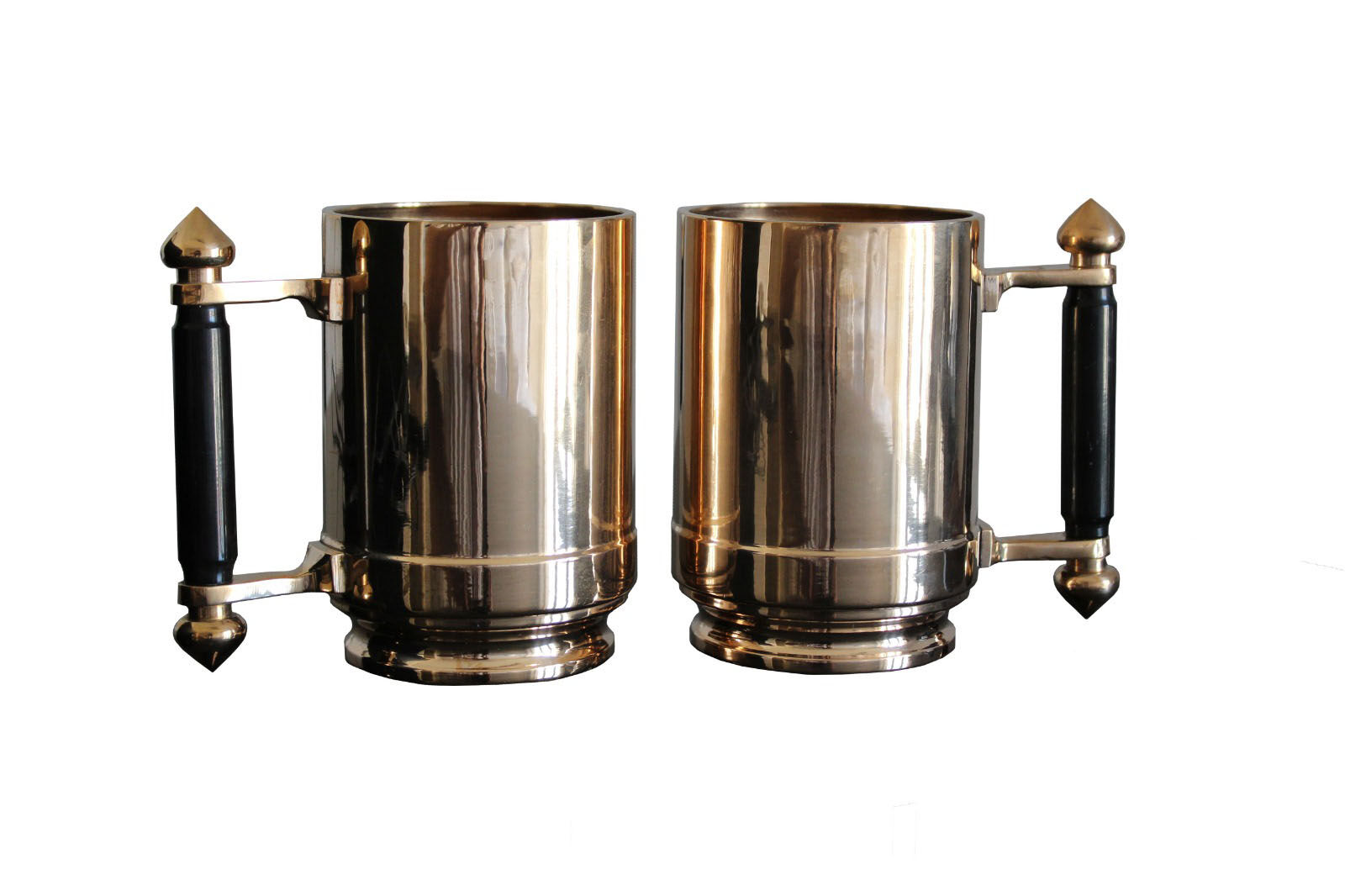 Pair of art deco bronze beer mugs France, 1940s, signed Bronze Star