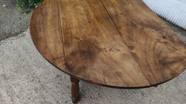 Table ronde basse