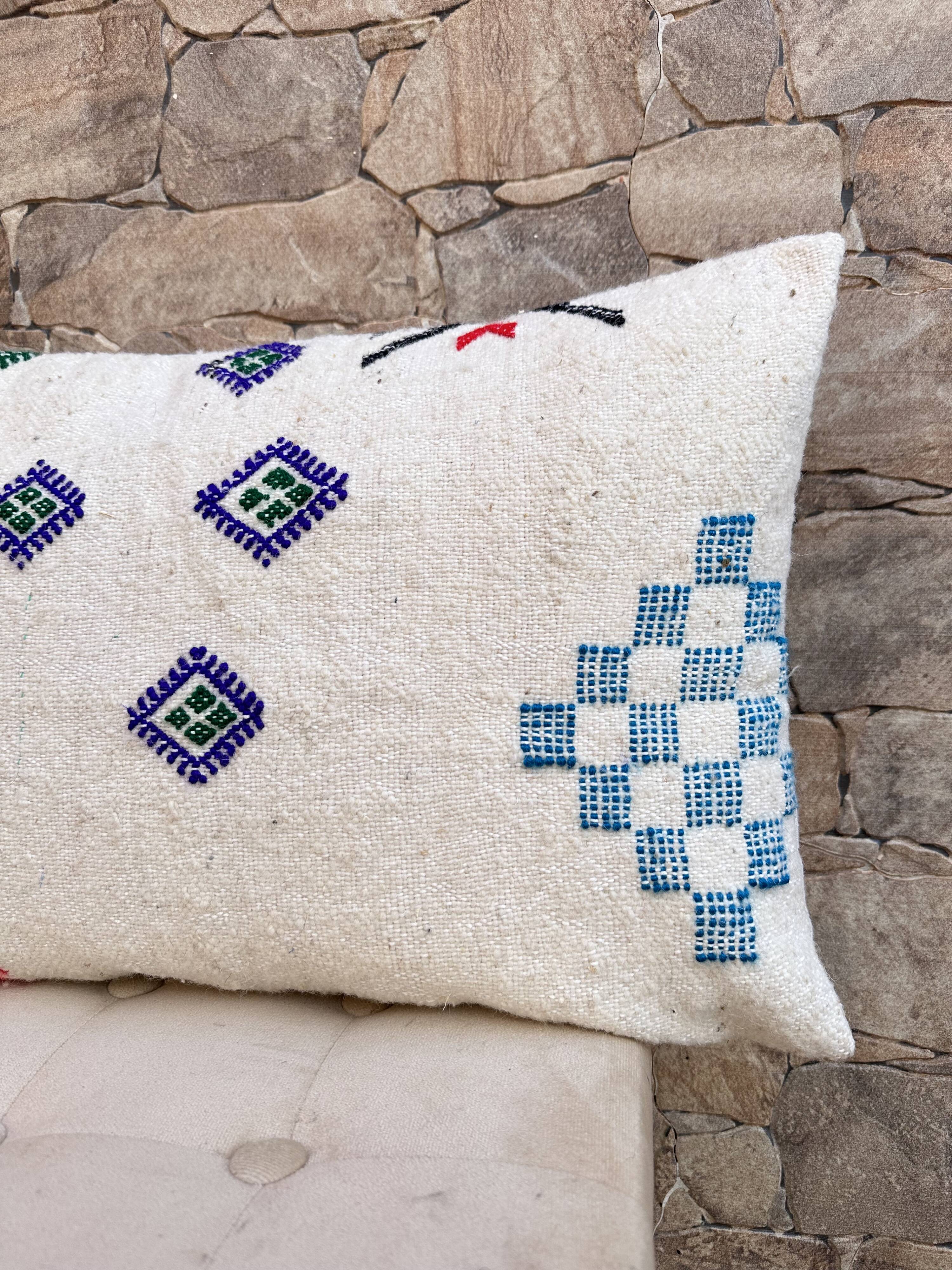 Handmade Moroccan Cushion Cover (60x40 cm) White, Kilim Rug Cushion Cover.