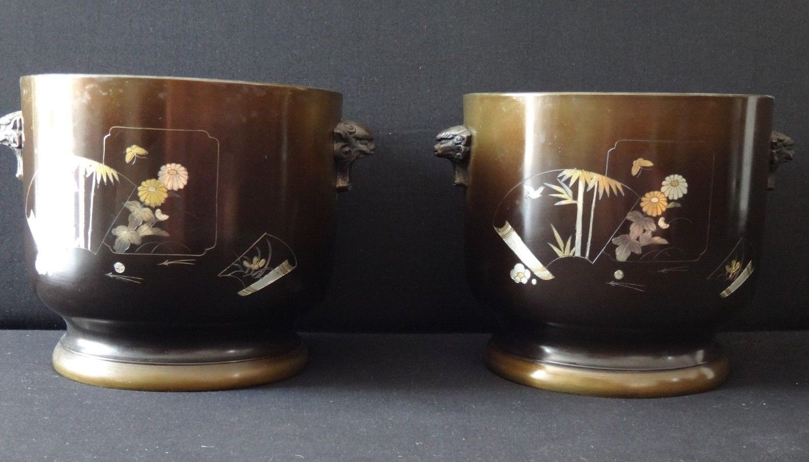 Pair of decorative pots inlays Japan signed early 20th century