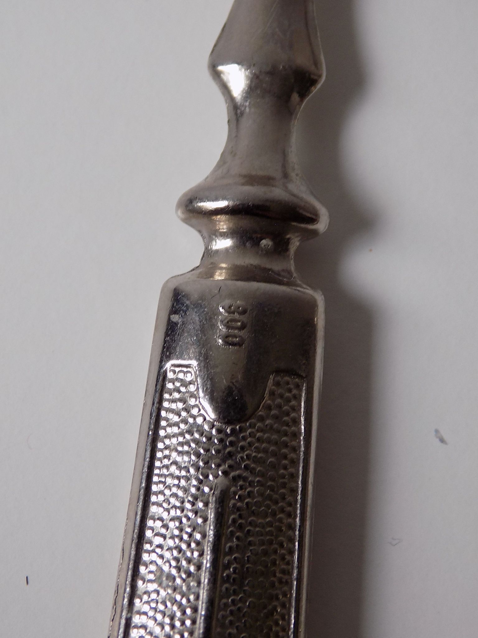 2 teaspoons silver metal