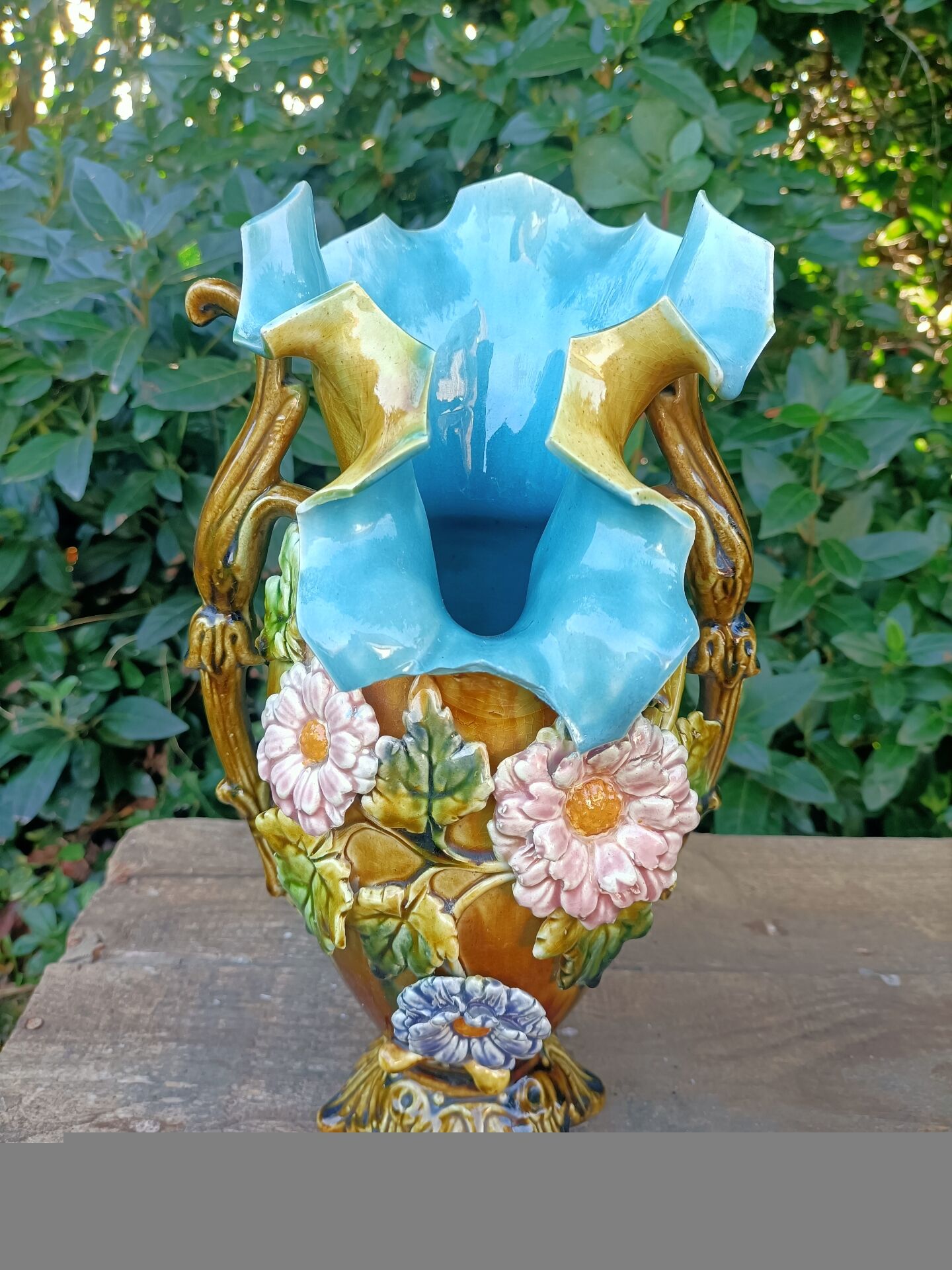 Barbotine vase late 19th century 💐