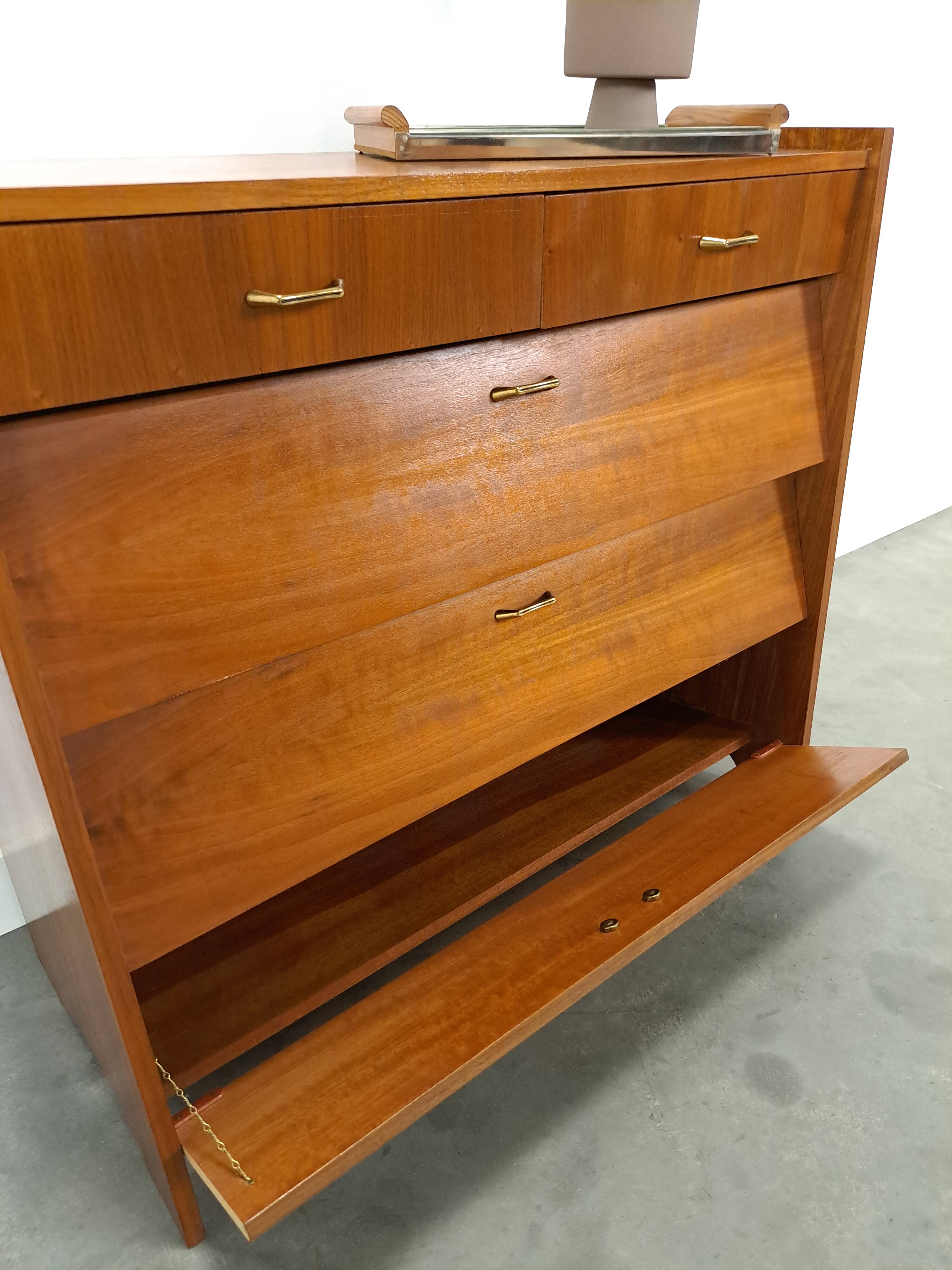 Fineer schoenenkast met lades