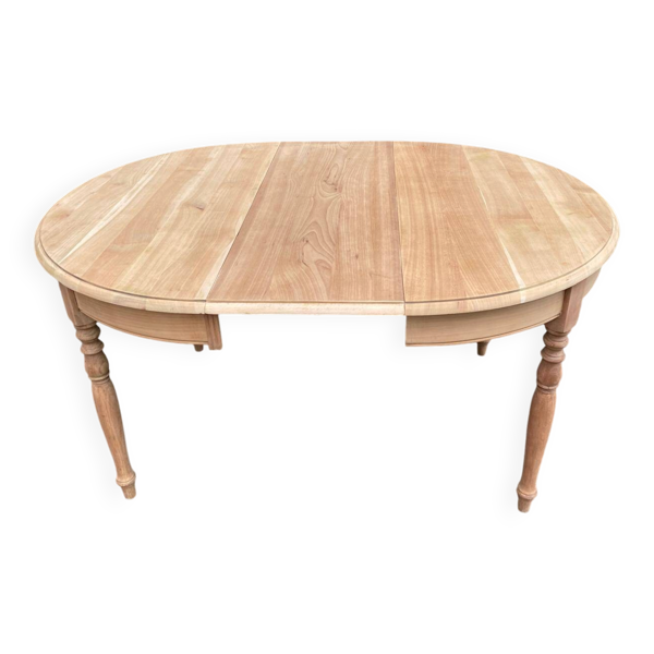 Table à manger ronde extensible Louis Philippe décapée en merisier massif 1