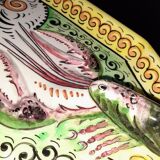 Lobster tray in relief