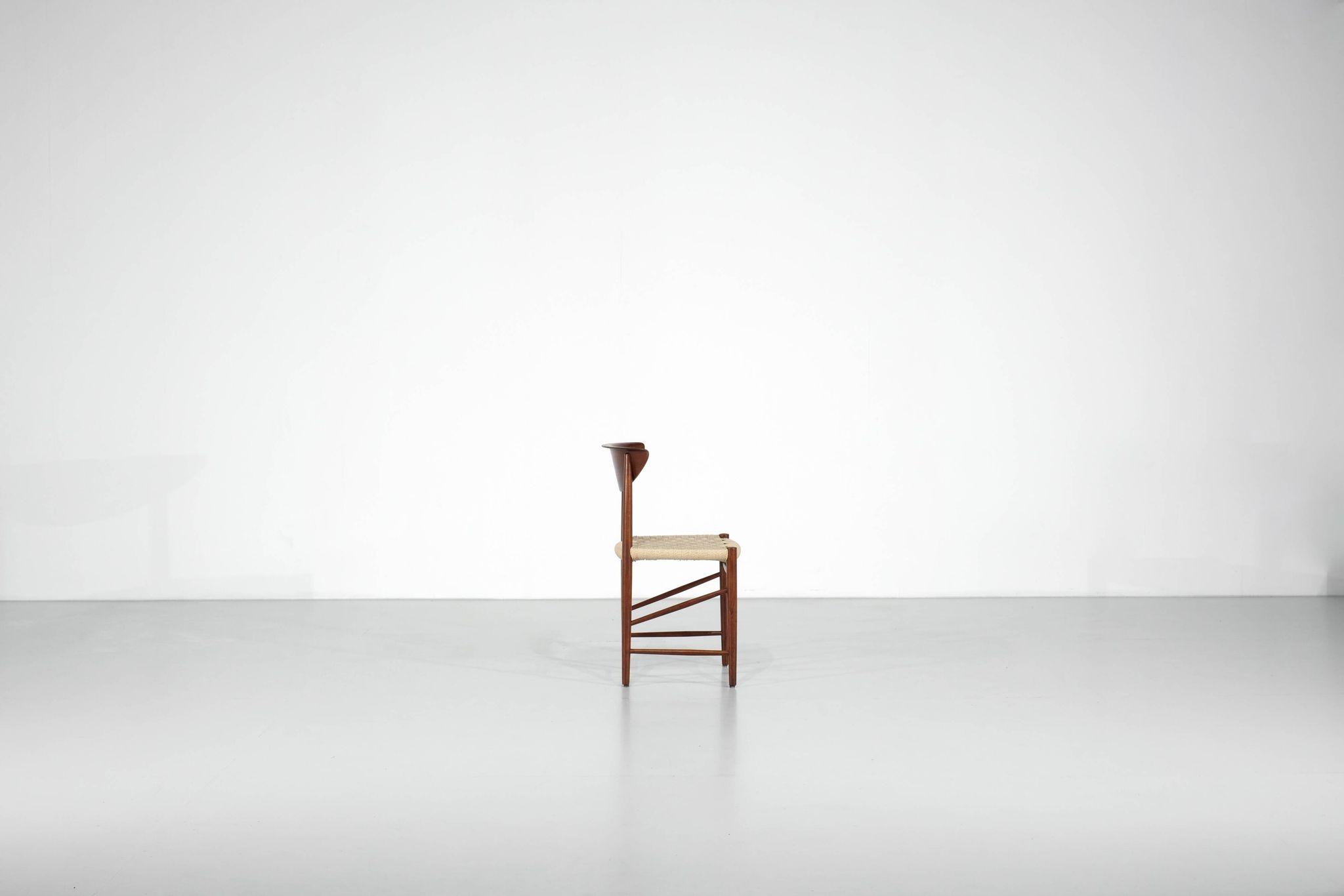 “316” chair by Peter Hvidt & Mölgaard Nielsen for Søborg Møbelfabrik.