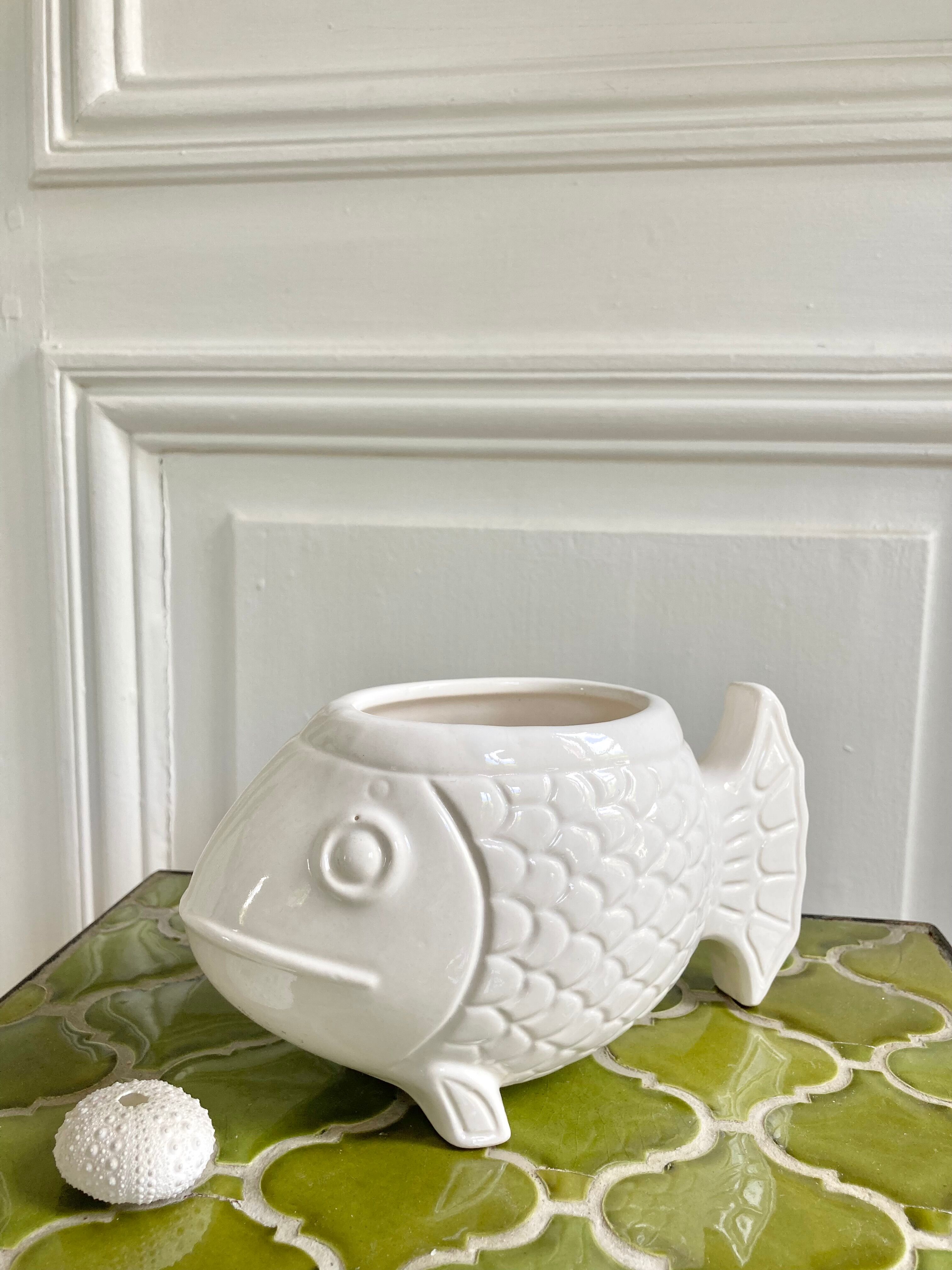 Planter fish hide pot slurry