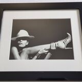 Framed black and white press photograph, Lagerfeld Gallery Collection 2005, 30 x 26 cm