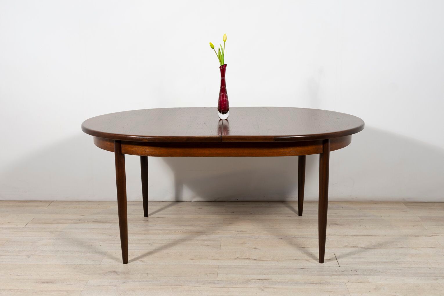 Mid-Century Teak Oval Dining Table from G-Plan, 1960s