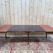 Extendable table in Louis XVI style – Golden leather top with small iron – Gilded bronze