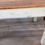 Farm table