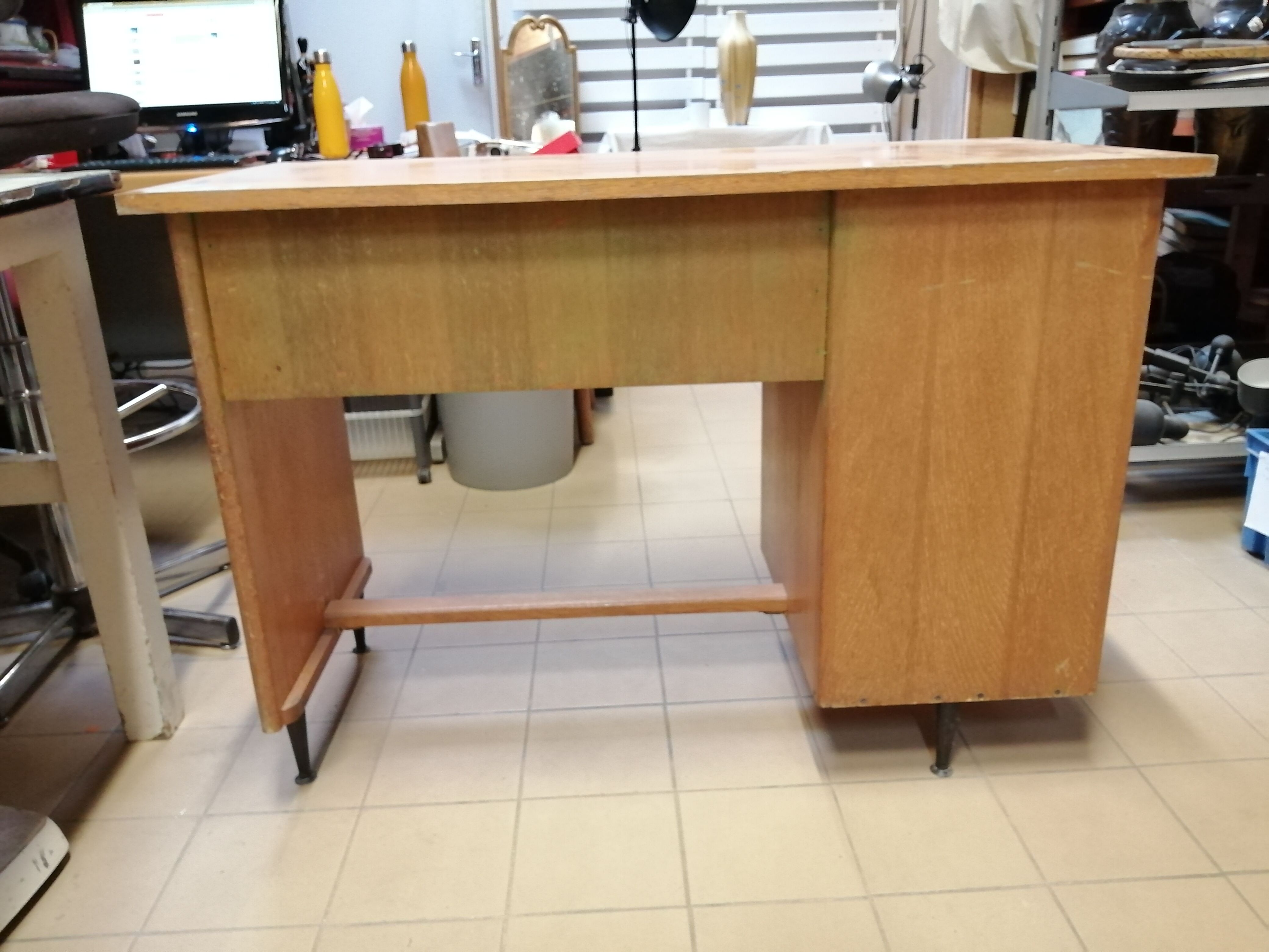 Vintage wooden desk - 60s/70s
