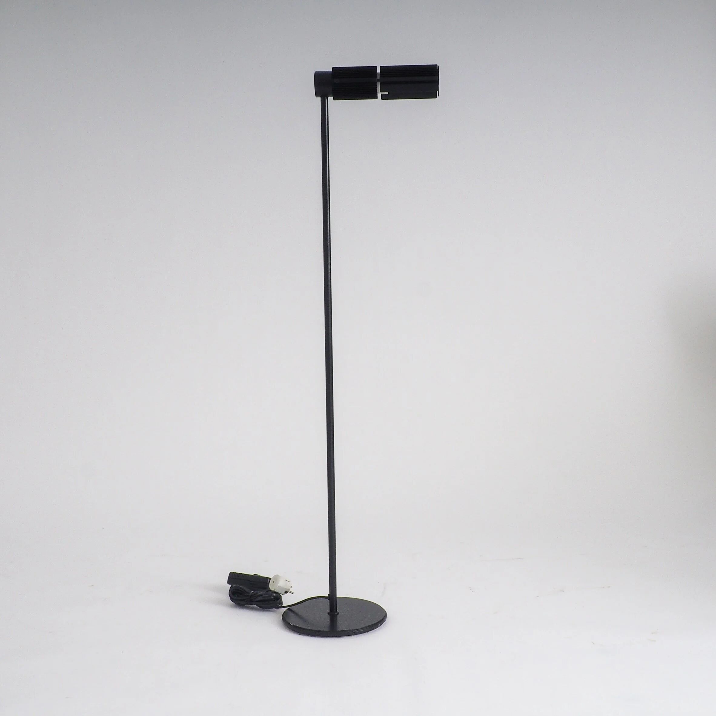 Lampe sur pied Haloprofil 878HR par Viktor Frauenknecht pour Swiss Lamps en noir