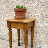 Light wood stool turned years 70/80