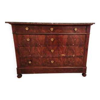 Mahogany chest of drawers, mahogany veneer and black marble top