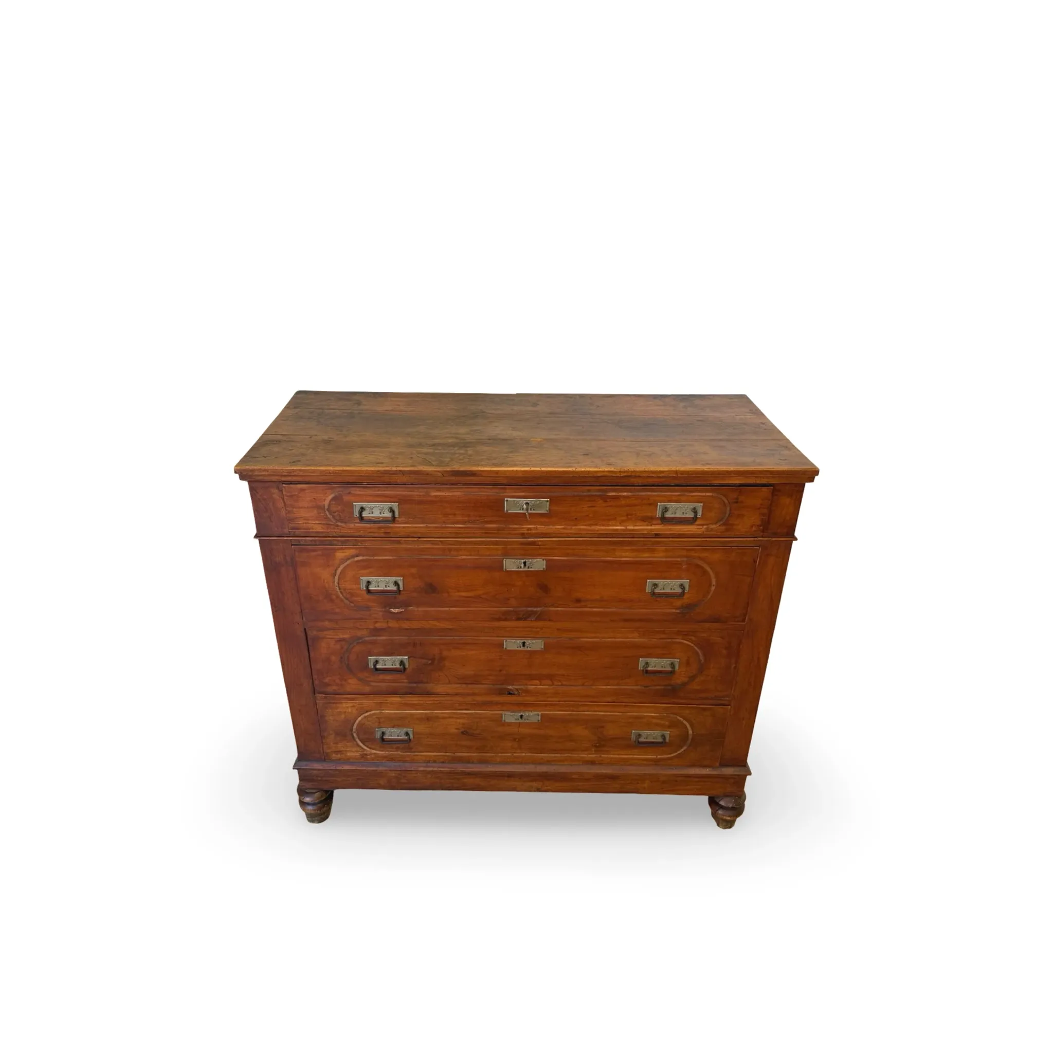 Antique Italian walnut chest of drawers dating to the late 19th centur