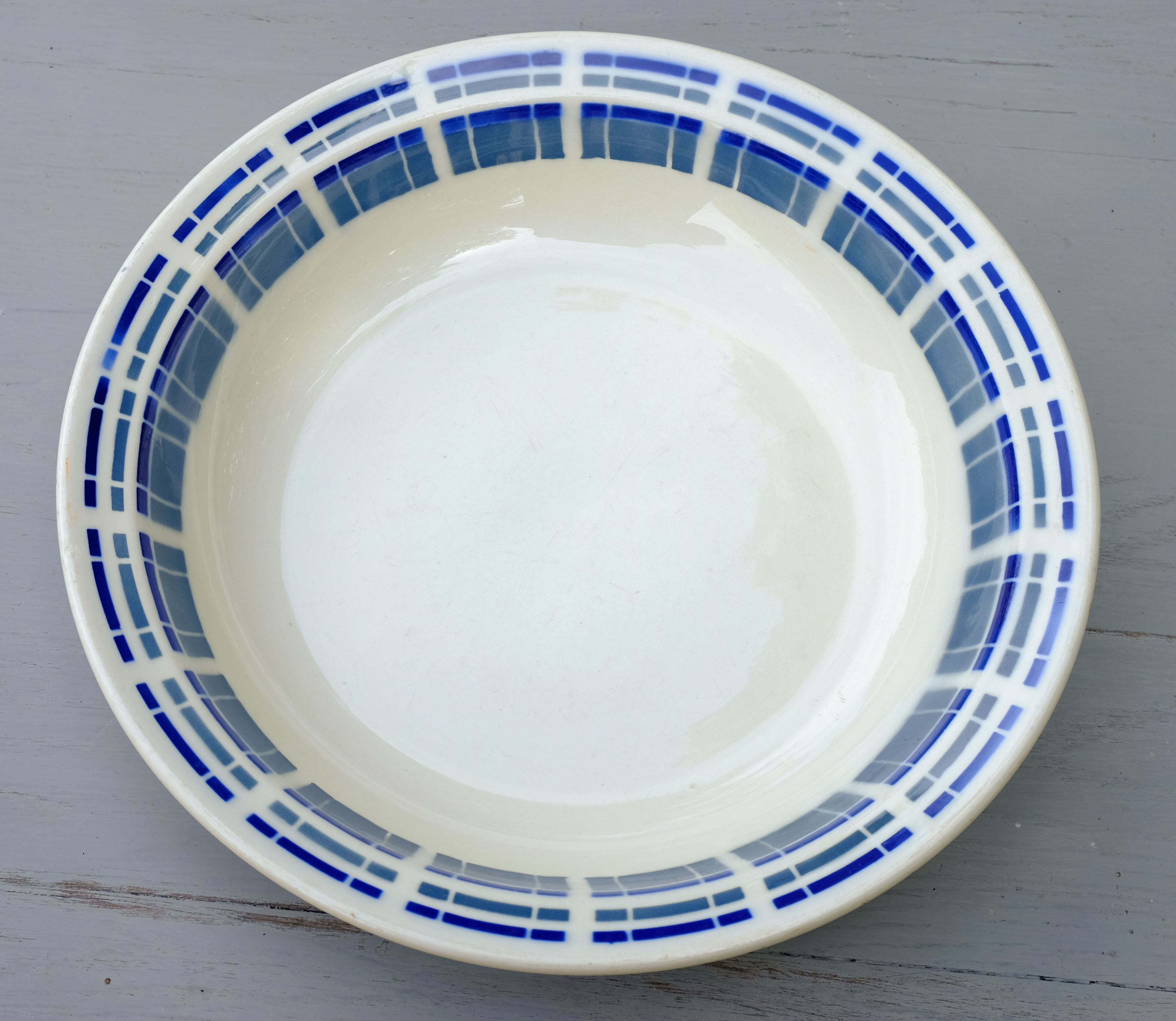 Flat hollow earthenware badonvillier