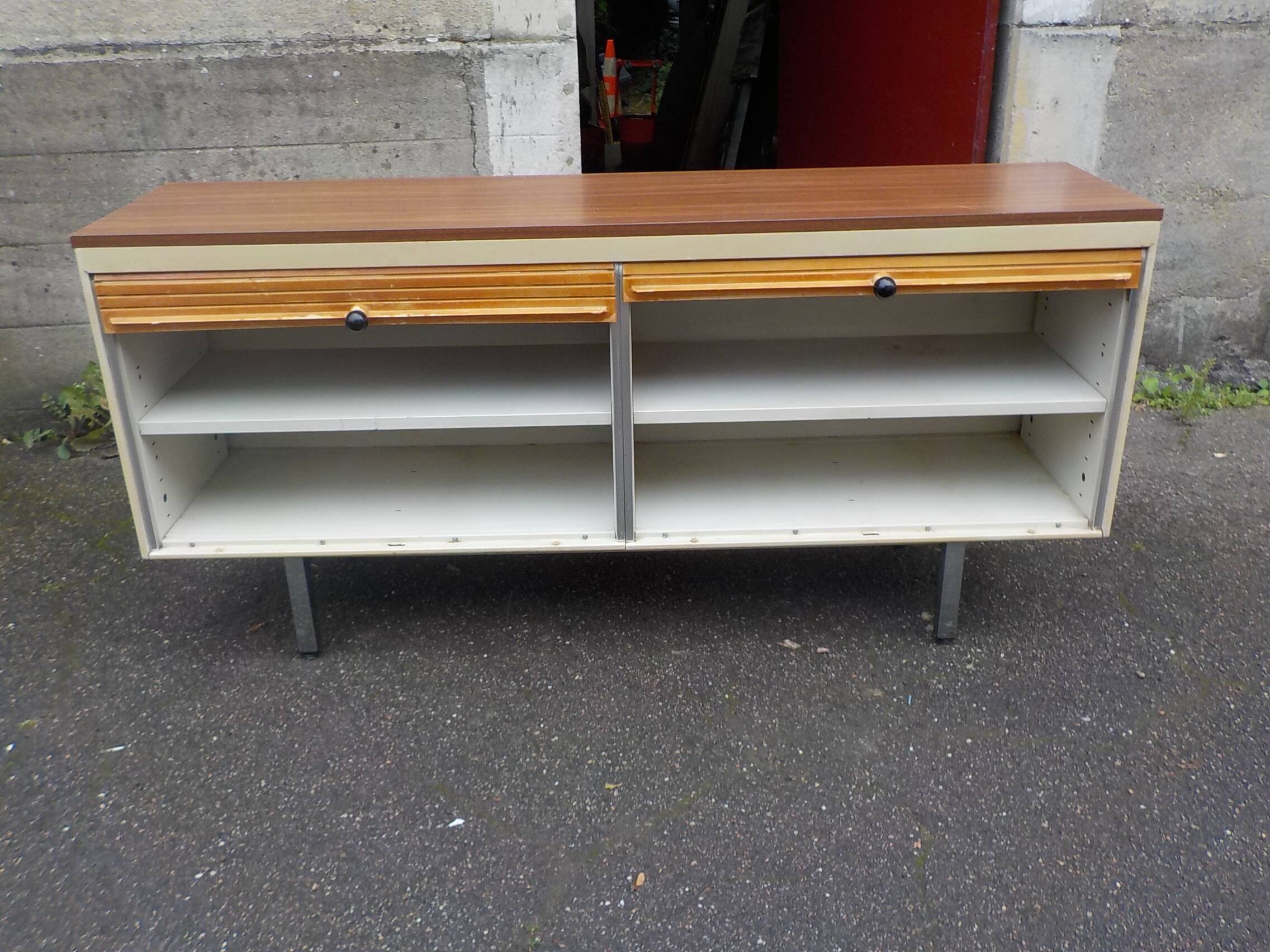 Enfilade strafor brun clair a rideaux buffet bas