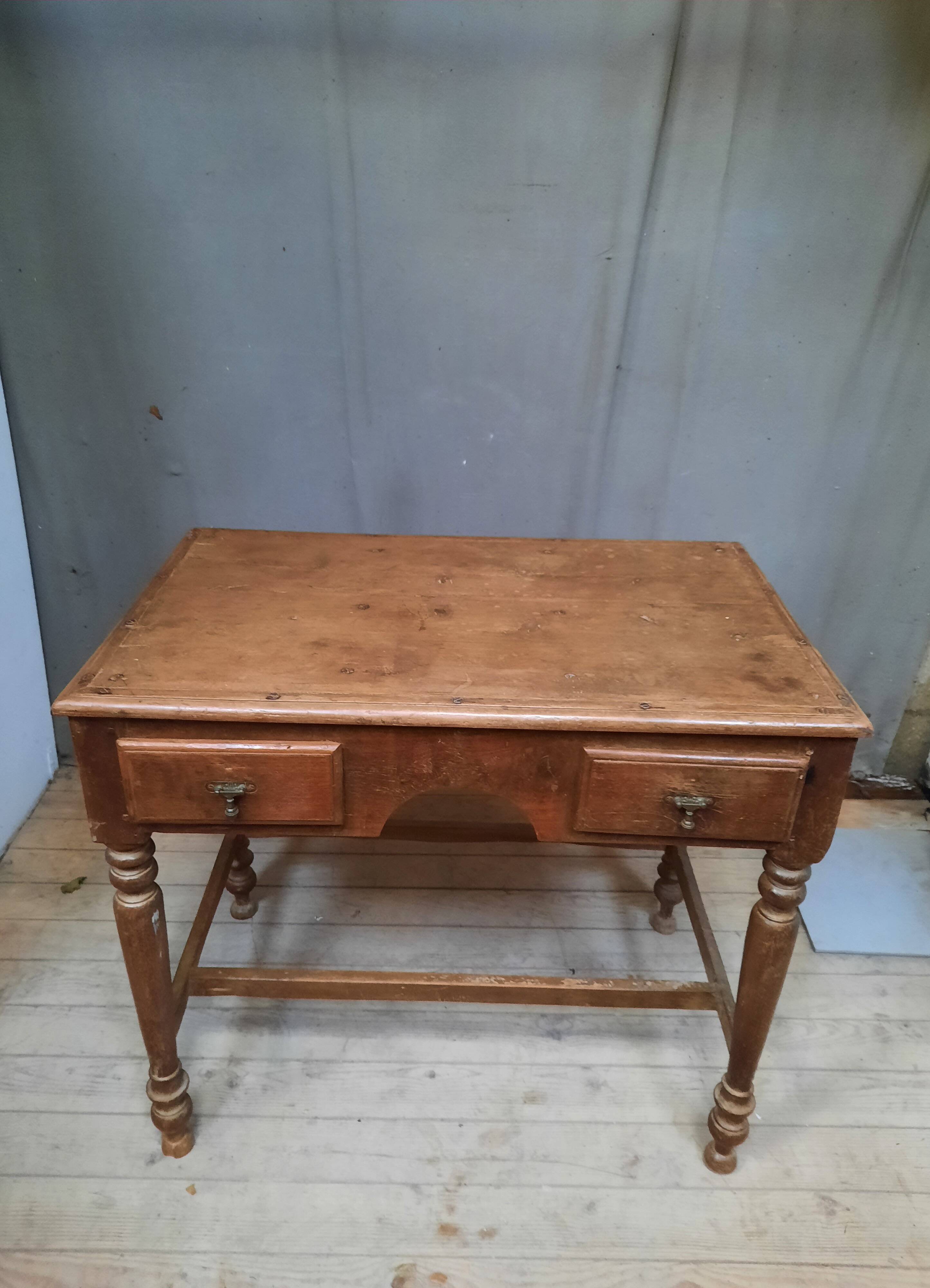 Table burreau rustique à 2 tirroirs