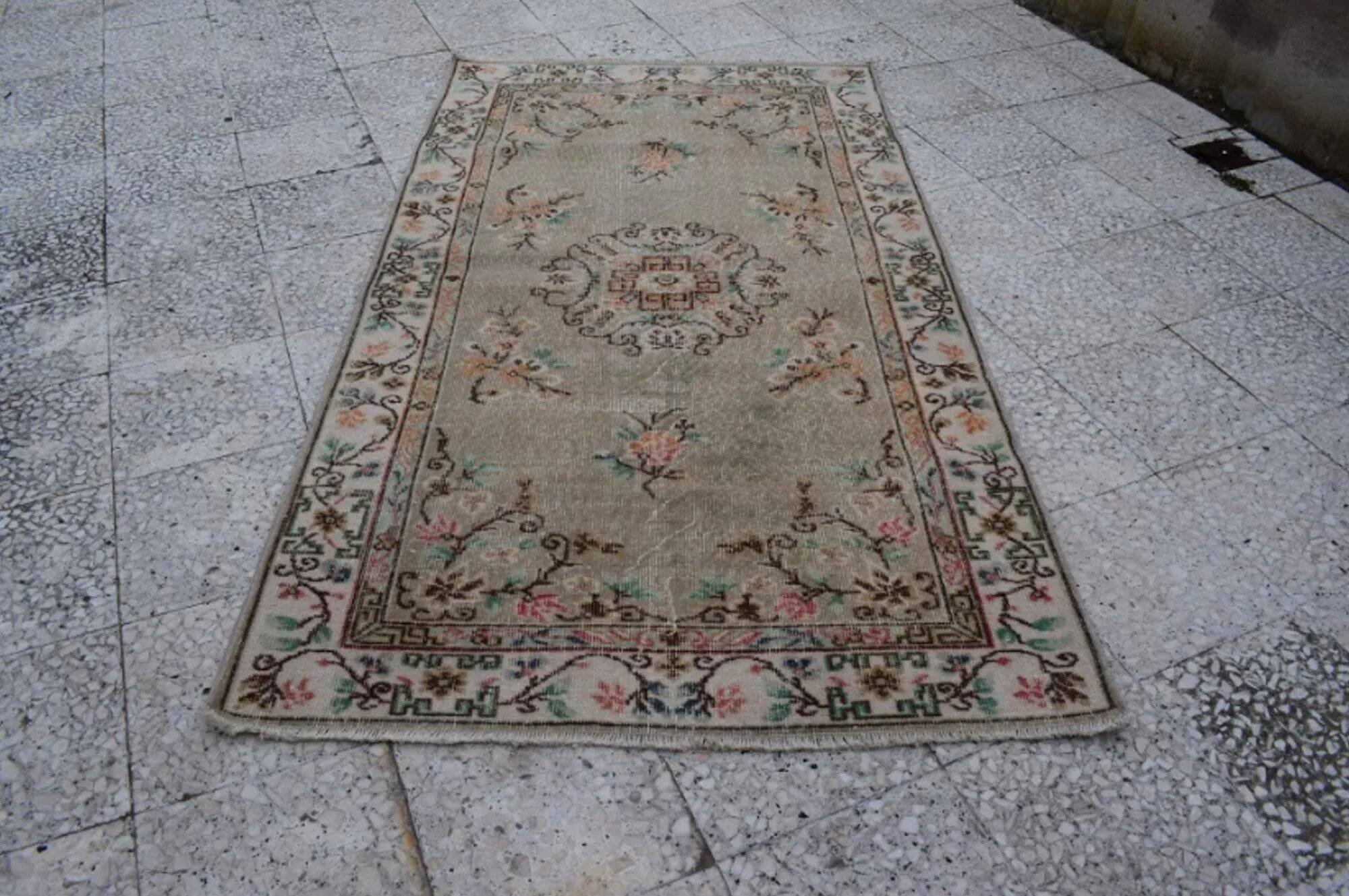Vintage Turkish Oushak rug 114x208 cm