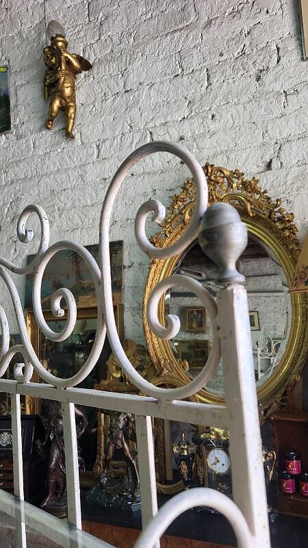 Etagere boulangere ancienne en fer forge a 5 niveaux