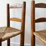 Brutalist chairs made of wood and straw