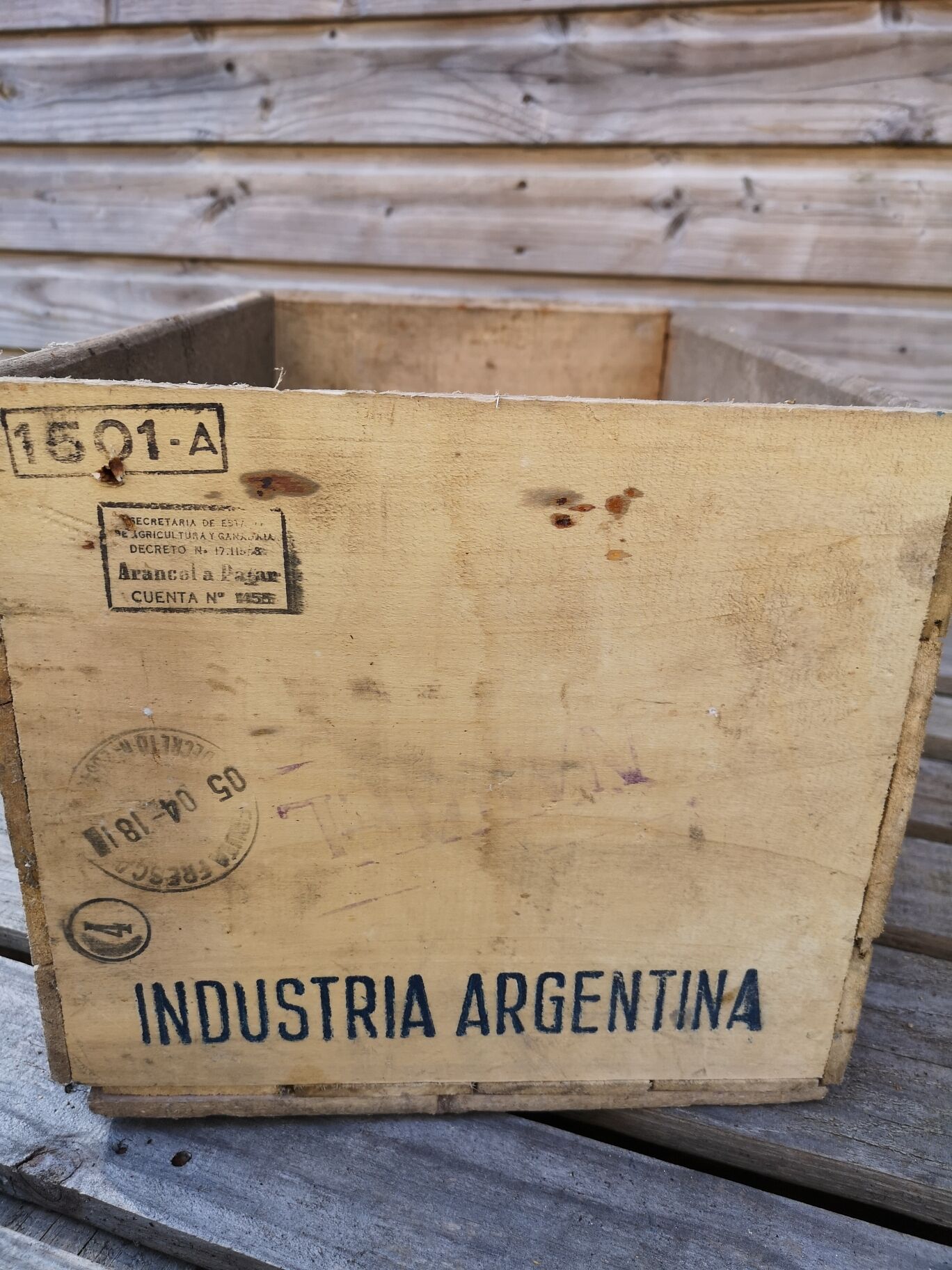 Wooden case armada vintage Manzanas