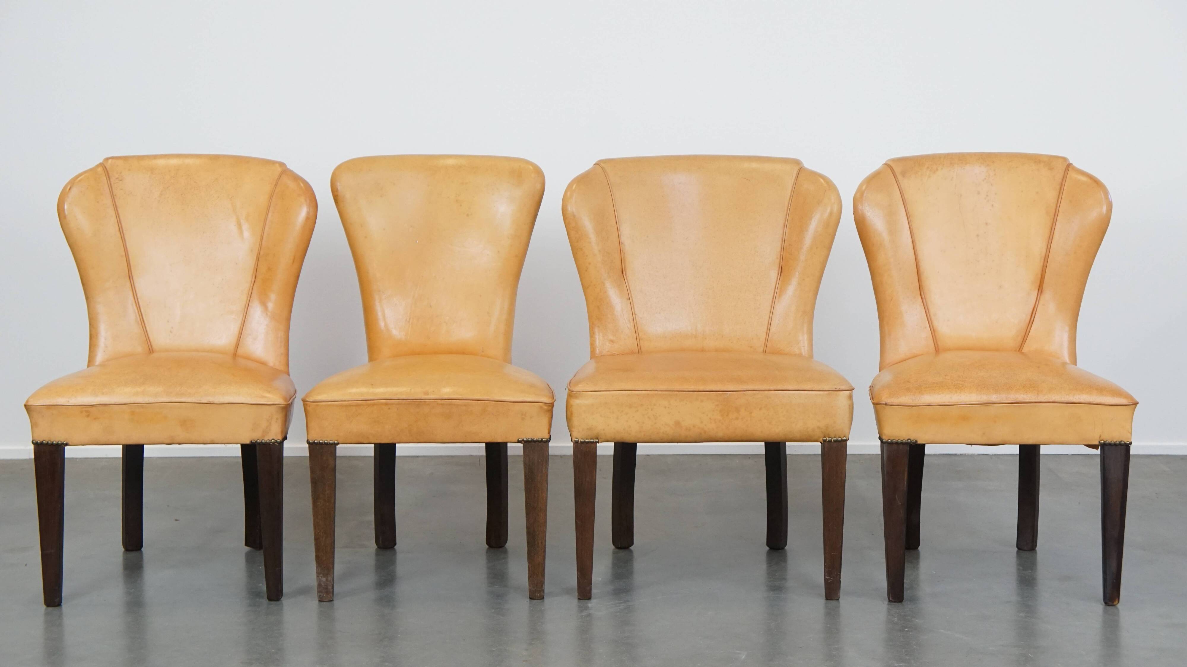 Set of 4 comfortable honey-colored goat leather dining chairs